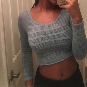 Long sleeve crop top